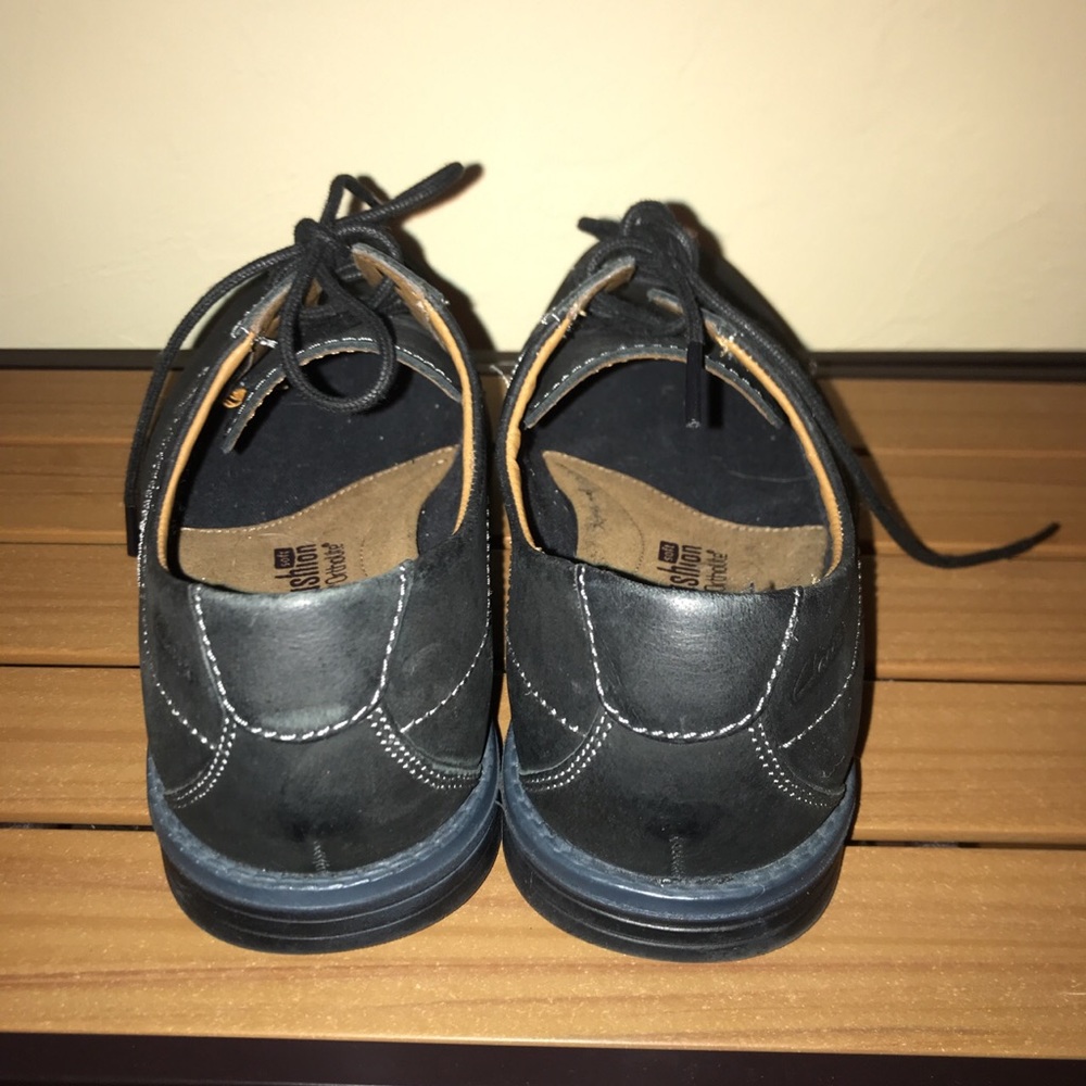 Dress shoes